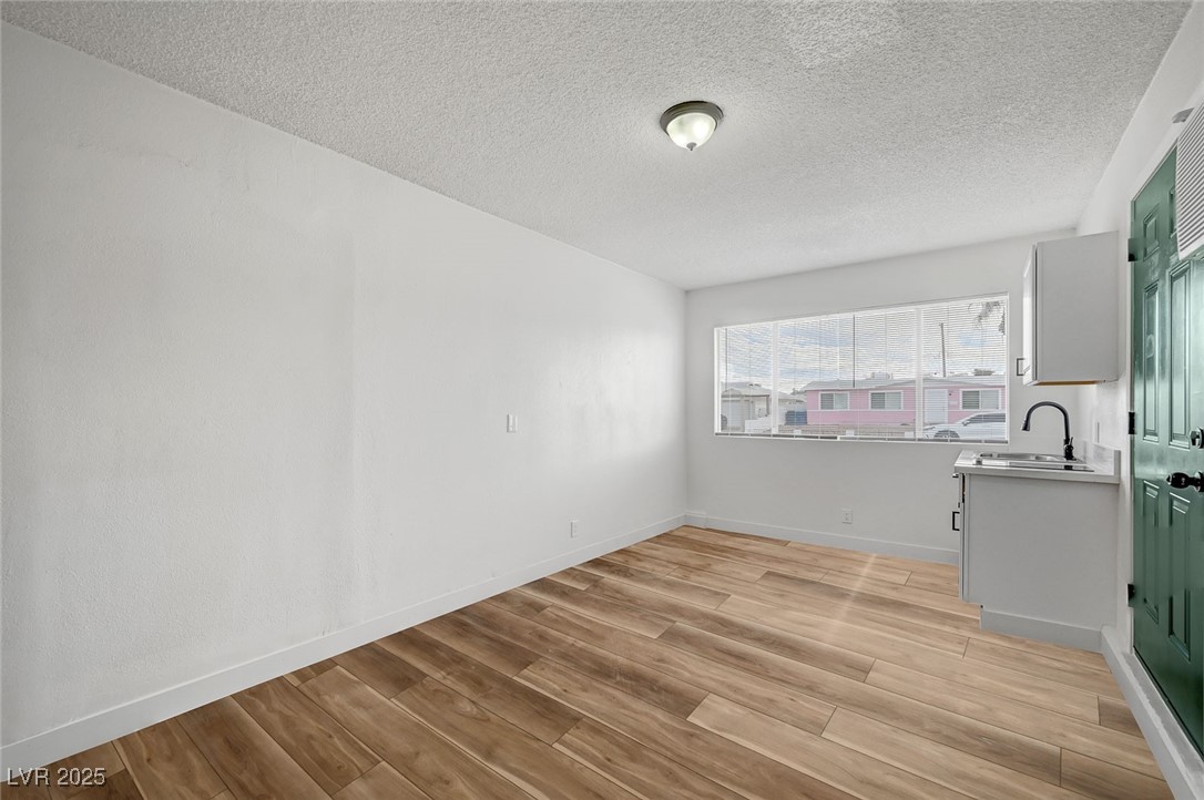 6520 Evergreen Avenue Property Photo 25
