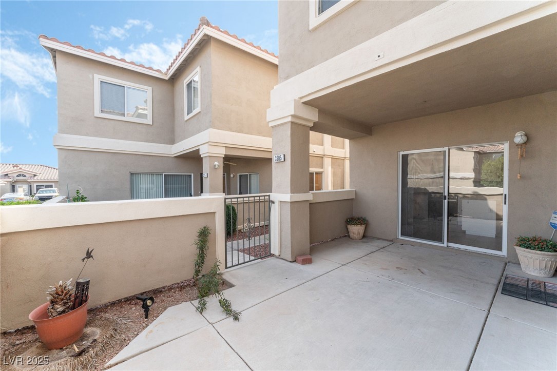 3205 Mystic Ridge Court - Property Photo 2