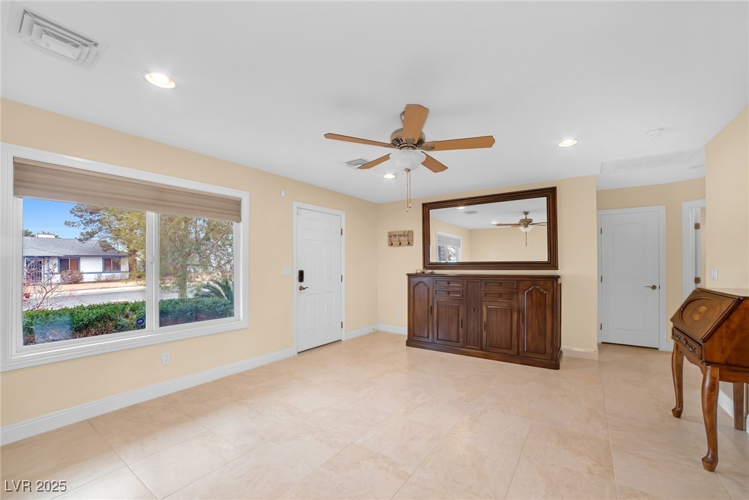250 Tonalea Avenue Property Photo 5