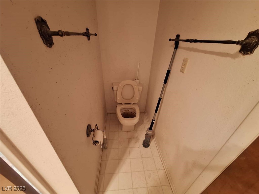 671 Bourbon Street H2 Property Photo 10