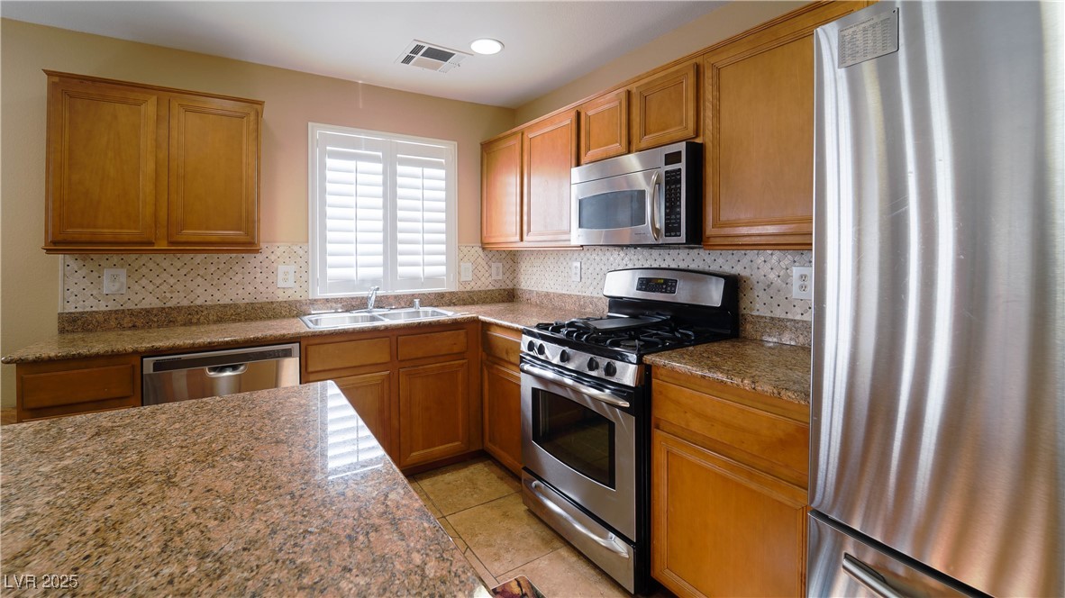 1300 Sand Castle Avenue Property Photo 6