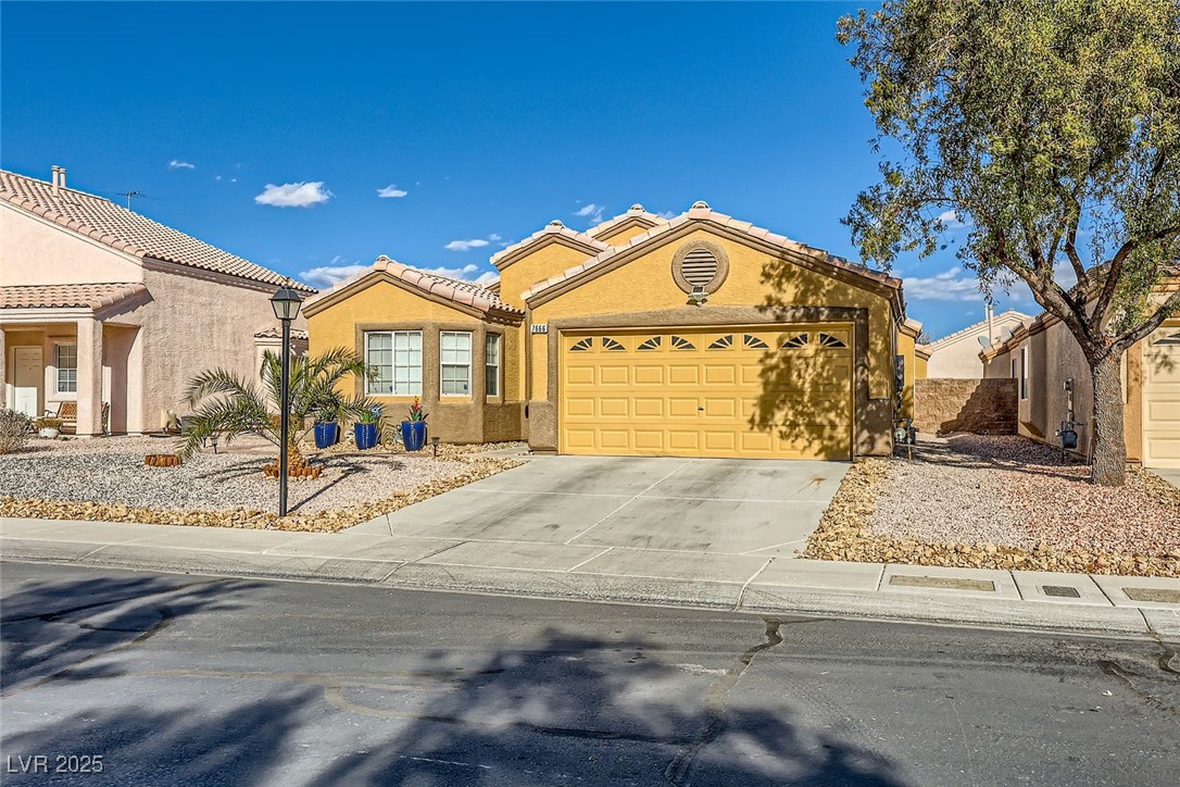 7666 Rainbow Cove Drive Property Photo 4