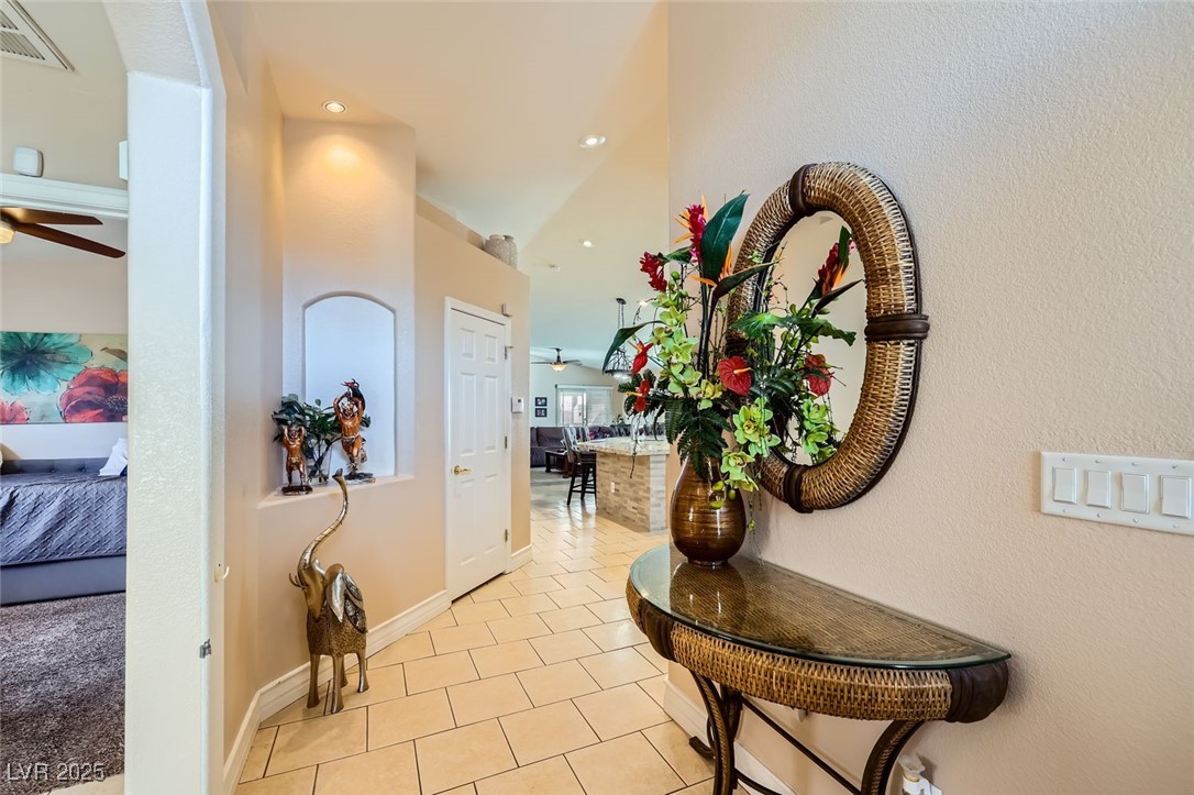7666 Rainbow Cove Drive Property Photo 8