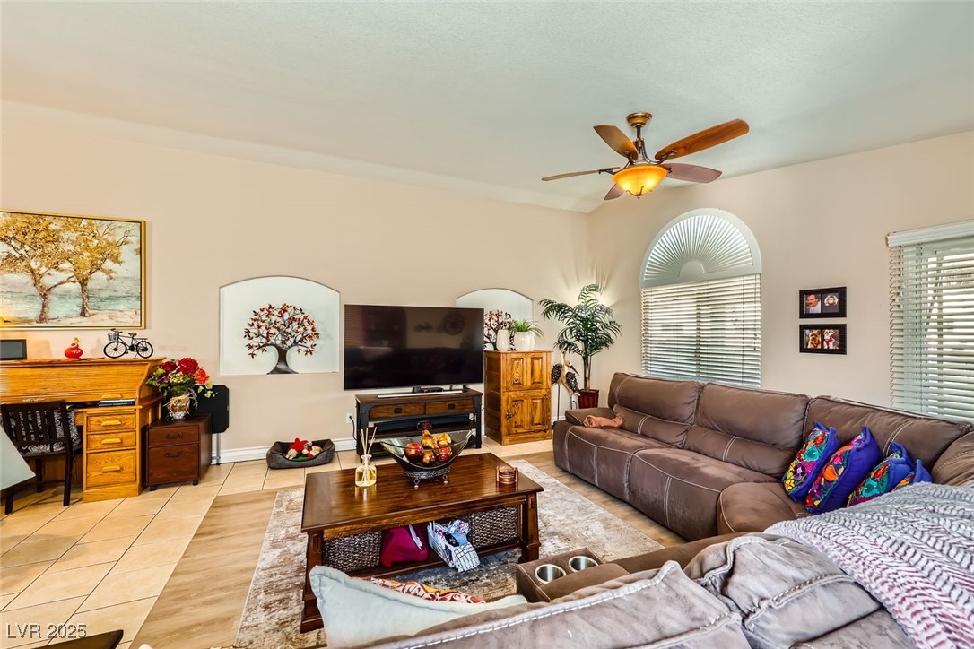 7666 Rainbow Cove Drive Property Photo 10