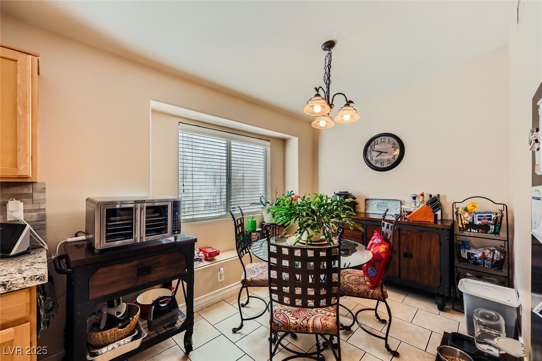7666 Rainbow Cove Drive Property Photo 16