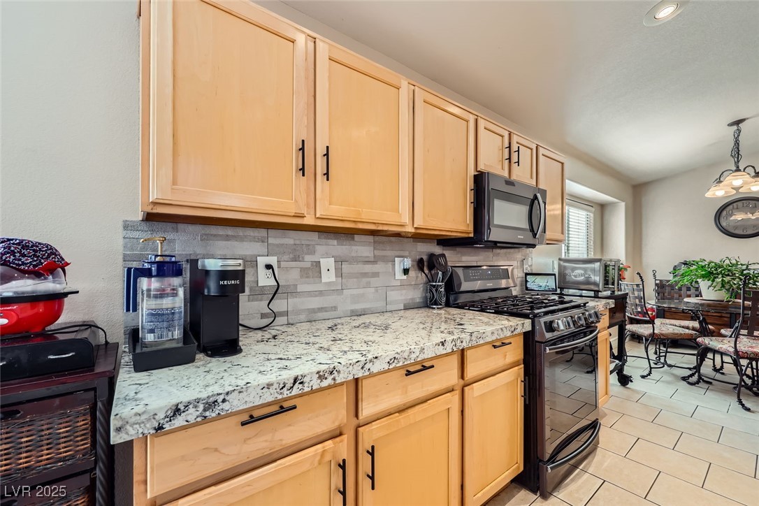 7666 Rainbow Cove Drive Property Photo 27