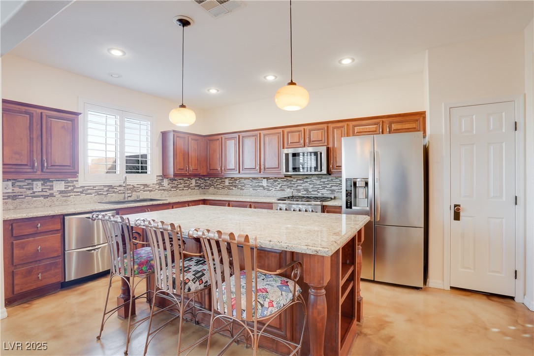 500 Via Stretto Avenue Property Photo 10