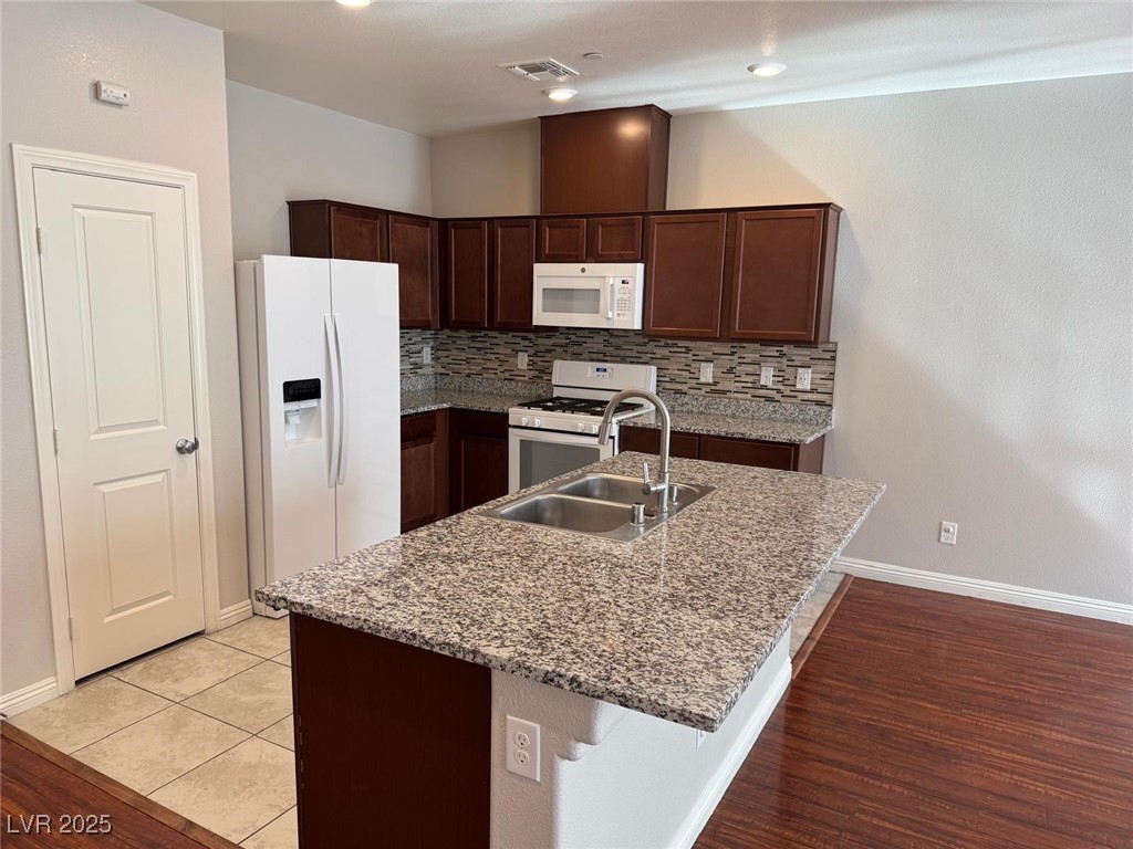 5327 Lazy Breeze Avenue Property Photo 2