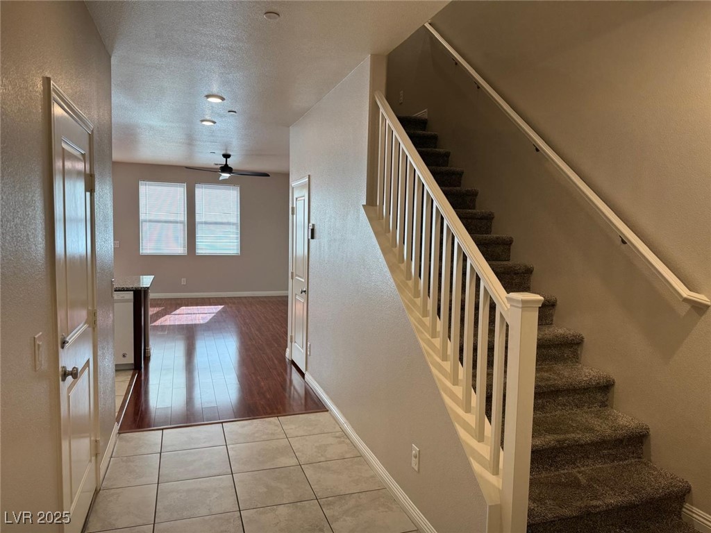 5327 Lazy Breeze Avenue Property Photo 10