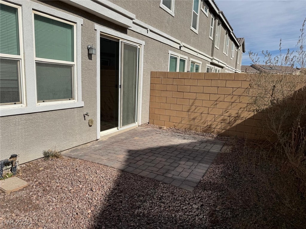 5327 Lazy Breeze Avenue Property Photo 14