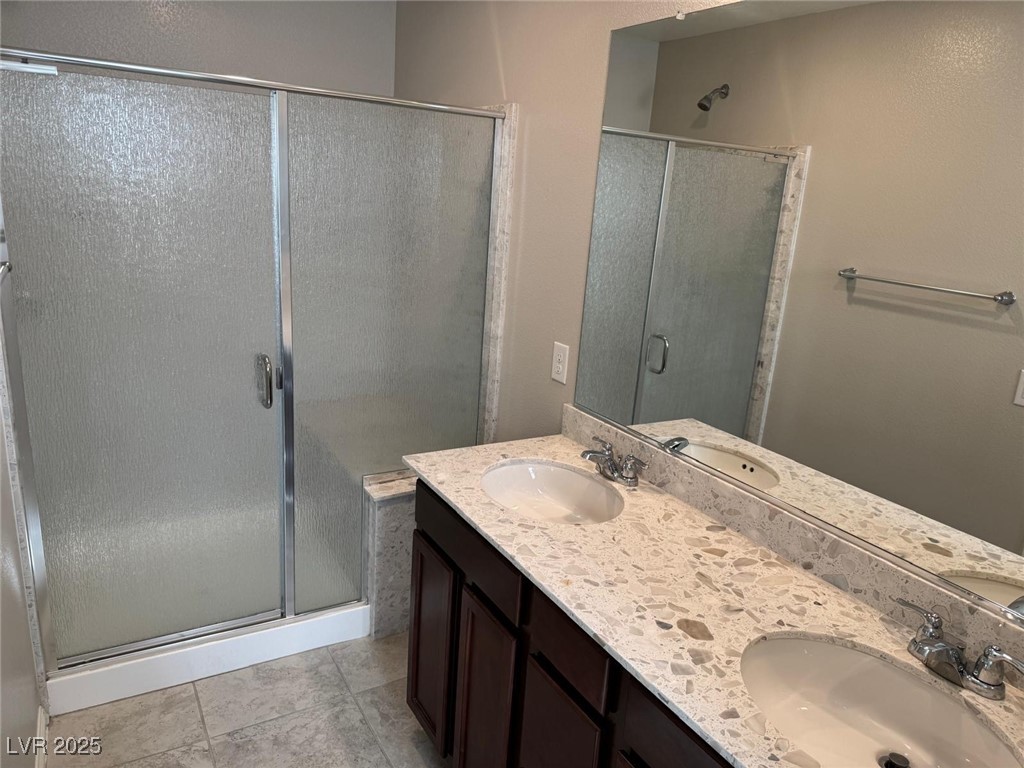 5327 Lazy Breeze Avenue Property Photo 18