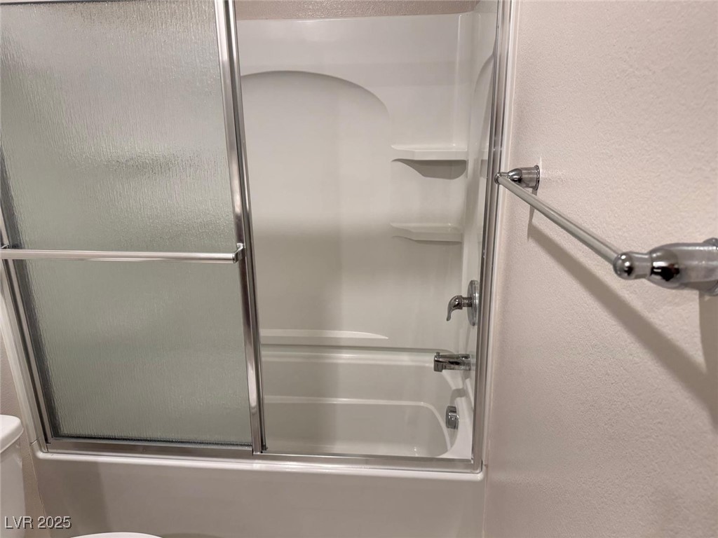 5327 Lazy Breeze Avenue Property Photo 28