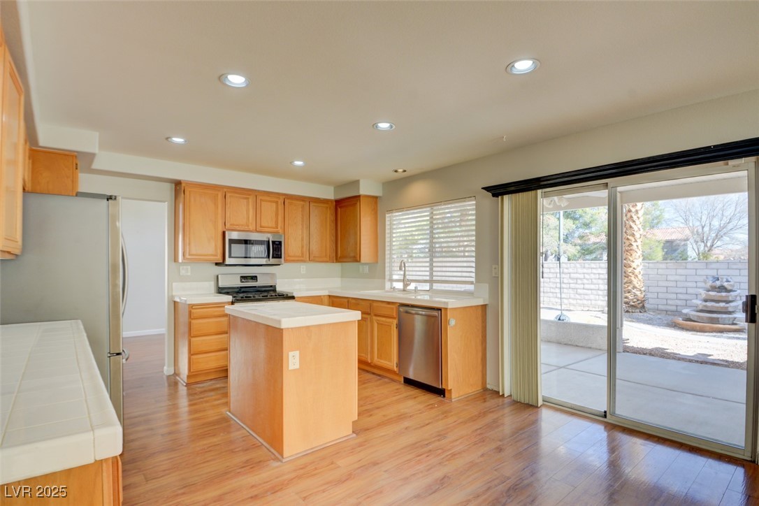 6086 Shadow Oak Drive Property Photo 13