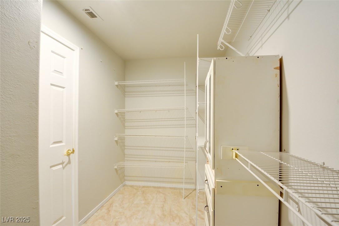 6086 Shadow Oak Drive Property Photo 22