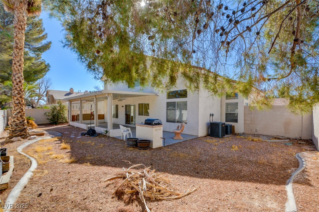 6086 Shadow Oak Drive Property Photo 27