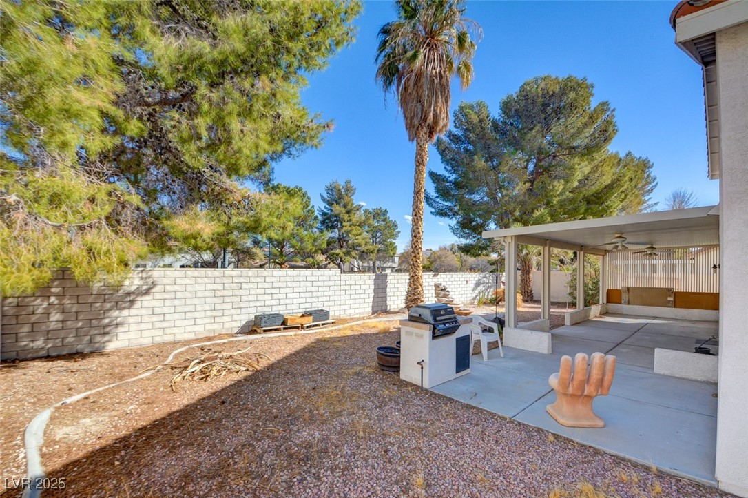 6086 Shadow Oak Drive Property Photo 28