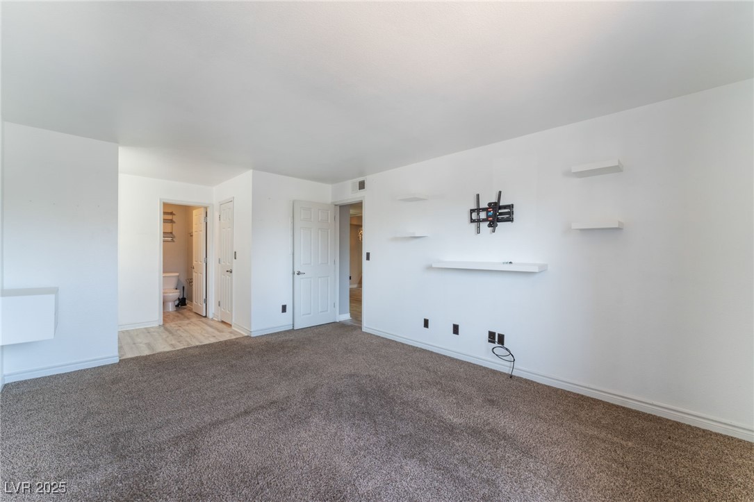 2451 North Rainbow Boulevard 2139 Property Photo 18