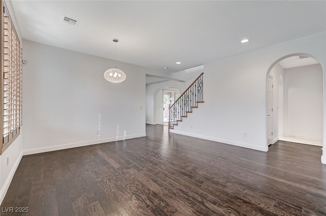1381 Robard Street Property Photo 12