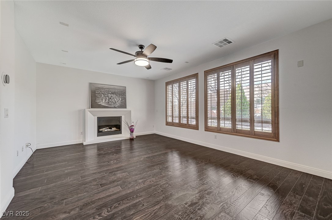 1381 Robard Street Property Photo 13