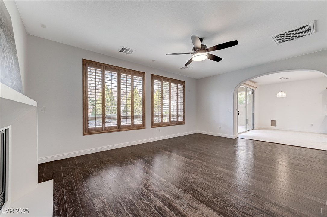 1381 Robard Street Property Photo 17