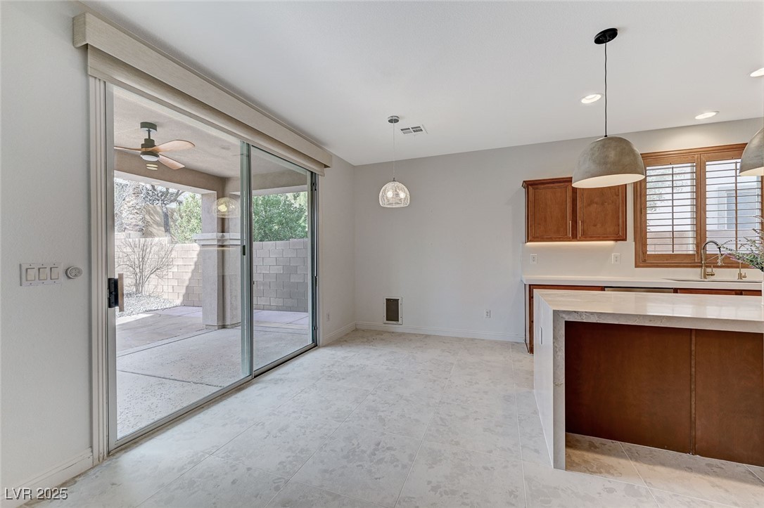 1381 Robard Street Property Photo 19