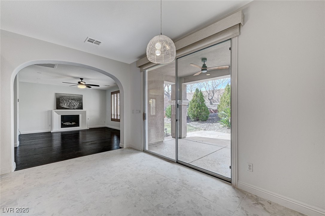 1381 Robard Street Property Photo 22