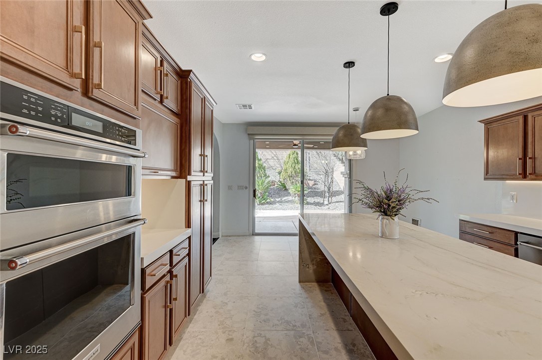 1381 Robard Street Property Photo 27