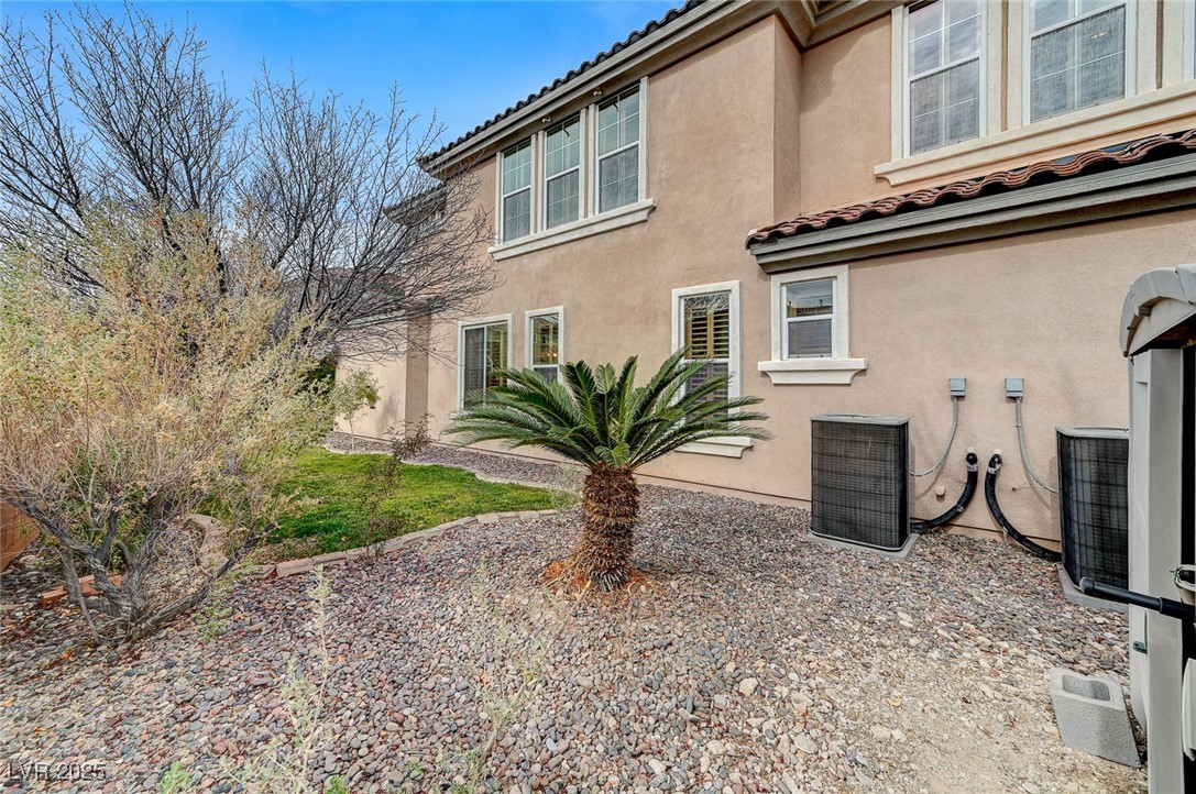 1381 Robard Street Property Photo 77