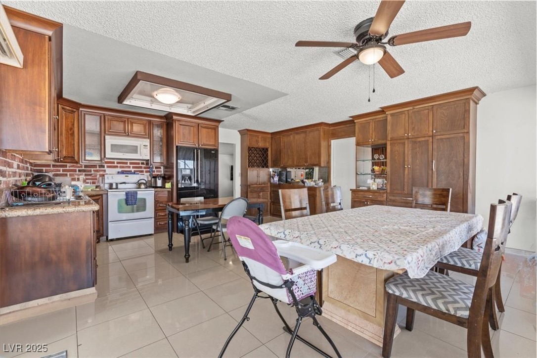 4716 Mountain Valley Road Property Photo 14