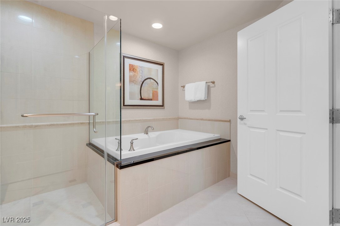 135 East Harmon Avenue 2601&2603 Property Photo 31