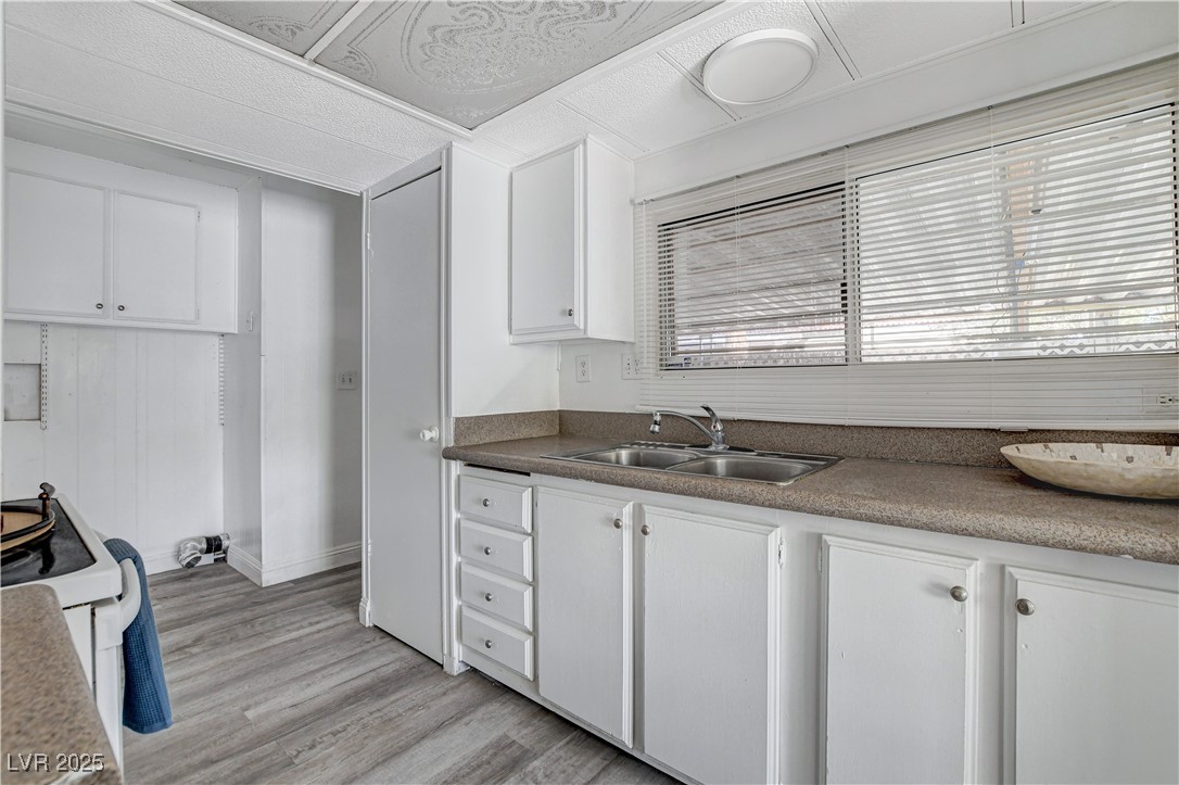 6448 Sapphire Street Property Photo 15