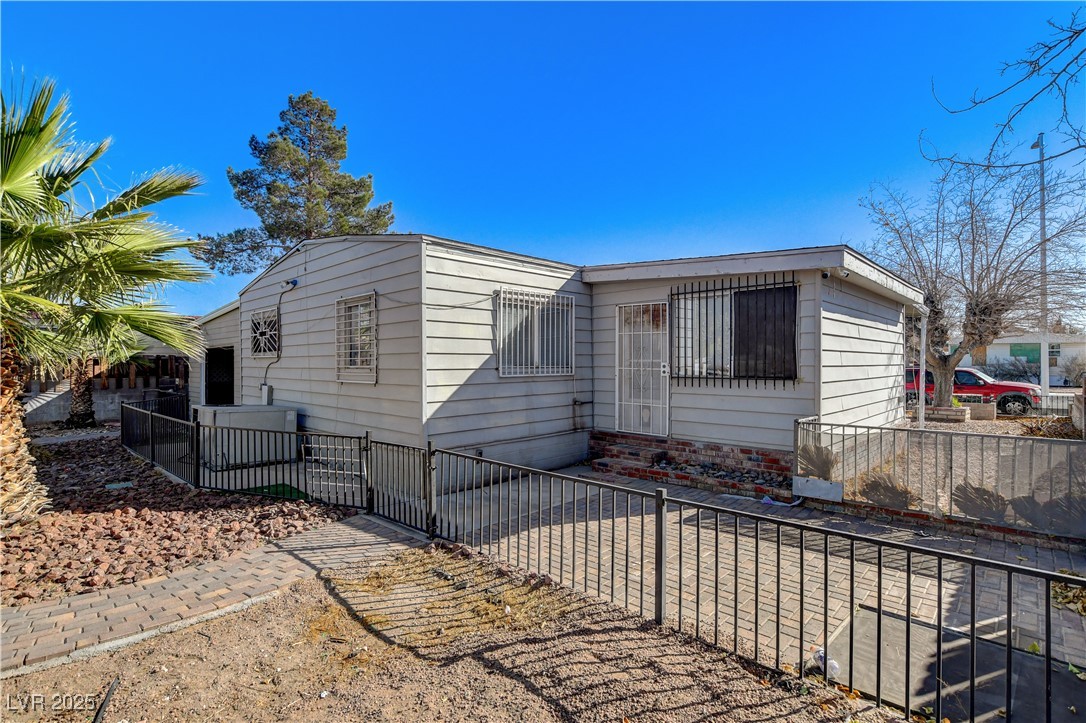 6448 Sapphire Street Property Photo 46