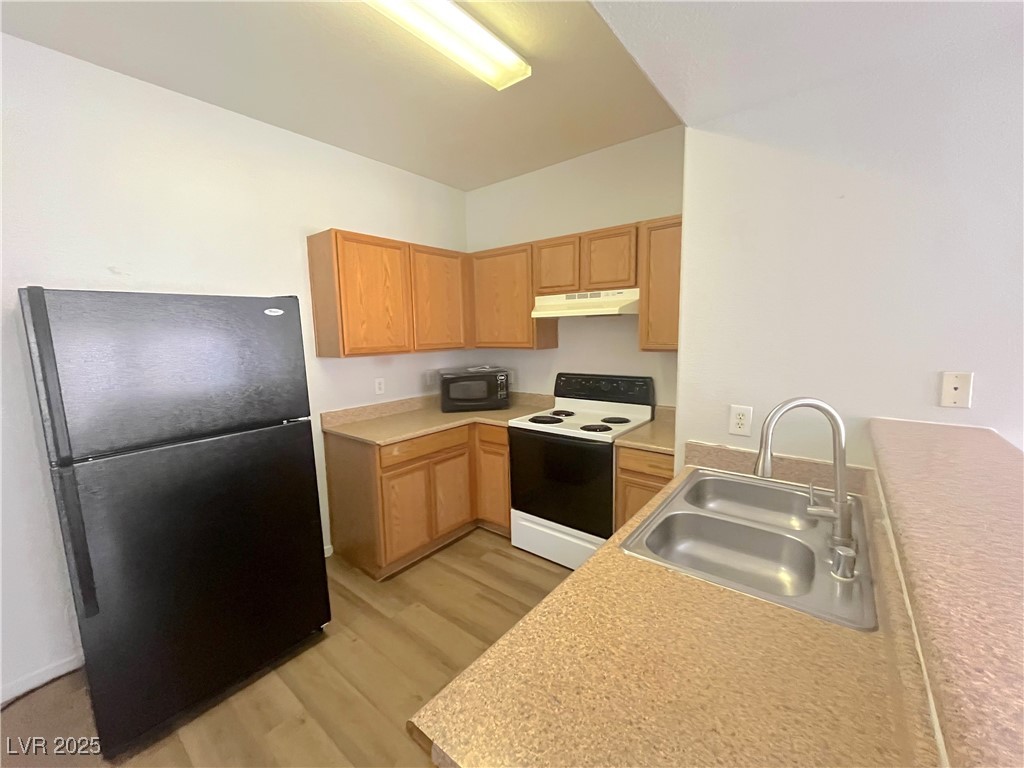 2041 Hussium Hills Street 105 Property Photo 3