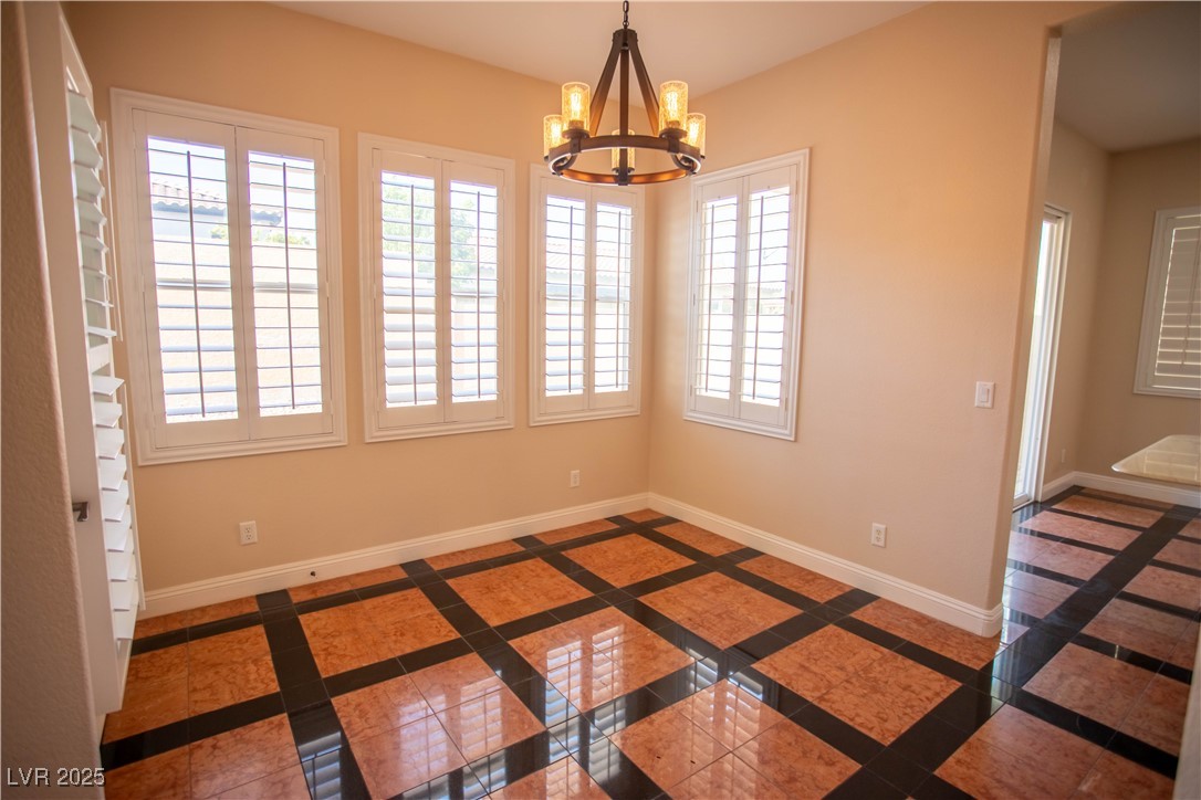 9408 Forest Edge Avenue Property Photo 13