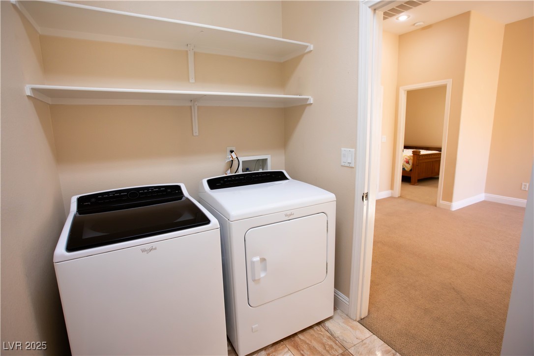 9408 Forest Edge Avenue Property Photo 17