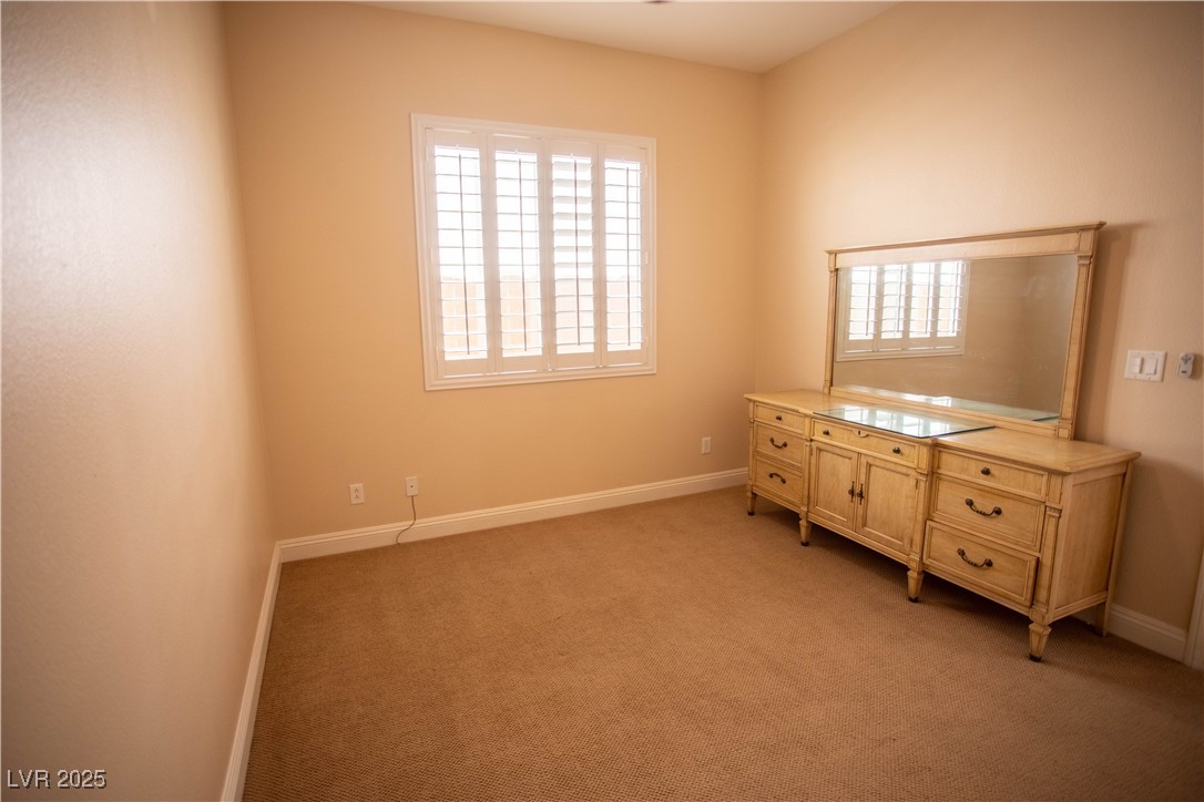 9408 Forest Edge Avenue Property Photo 23