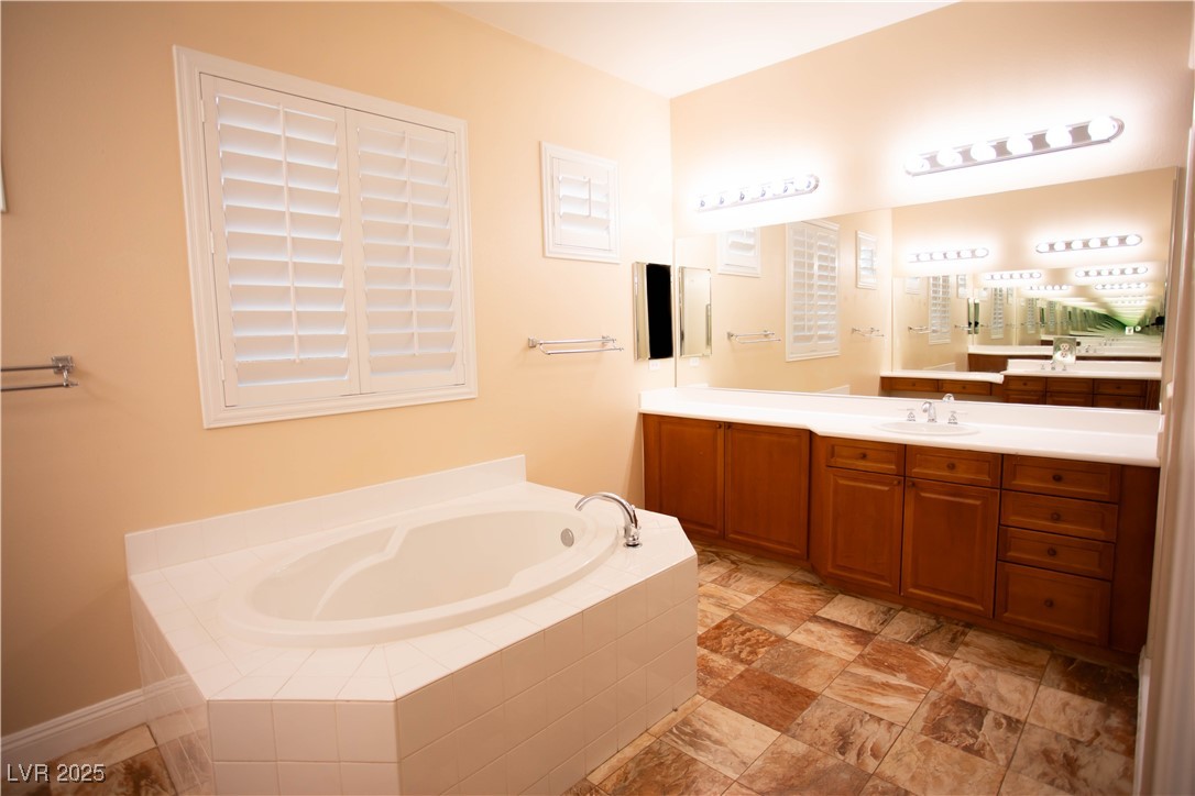 9408 Forest Edge Avenue Property Photo 30