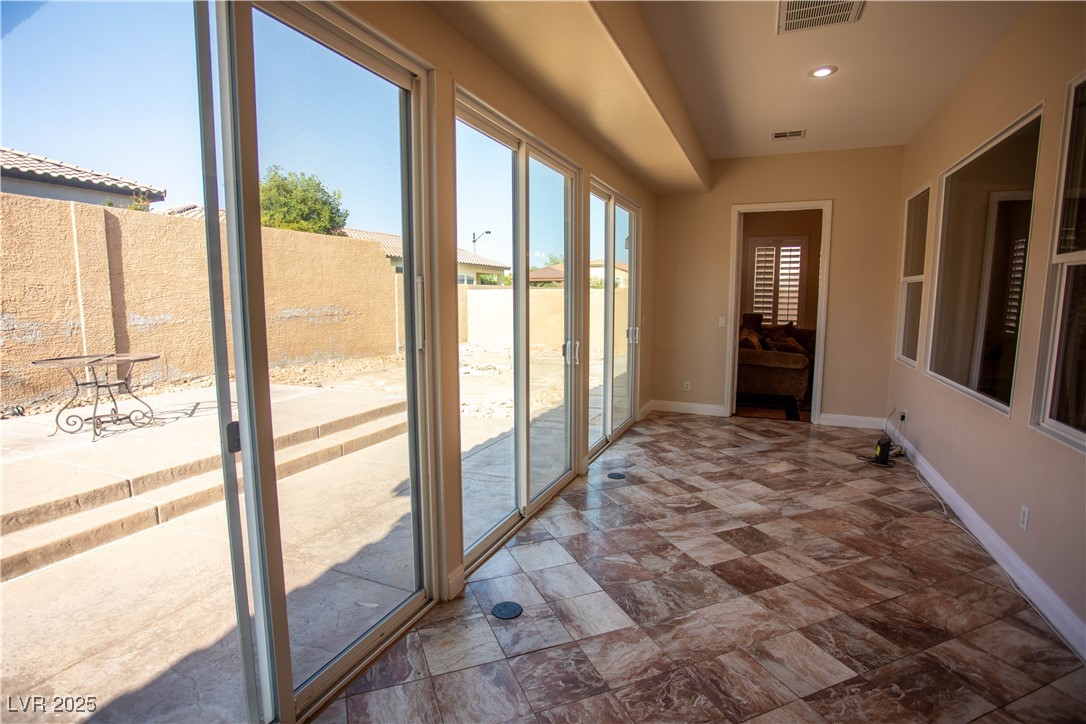 9408 Forest Edge Avenue Property Photo 36