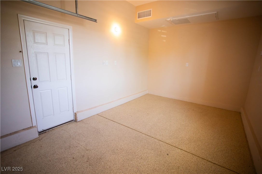 9408 Forest Edge Avenue Property Photo 37