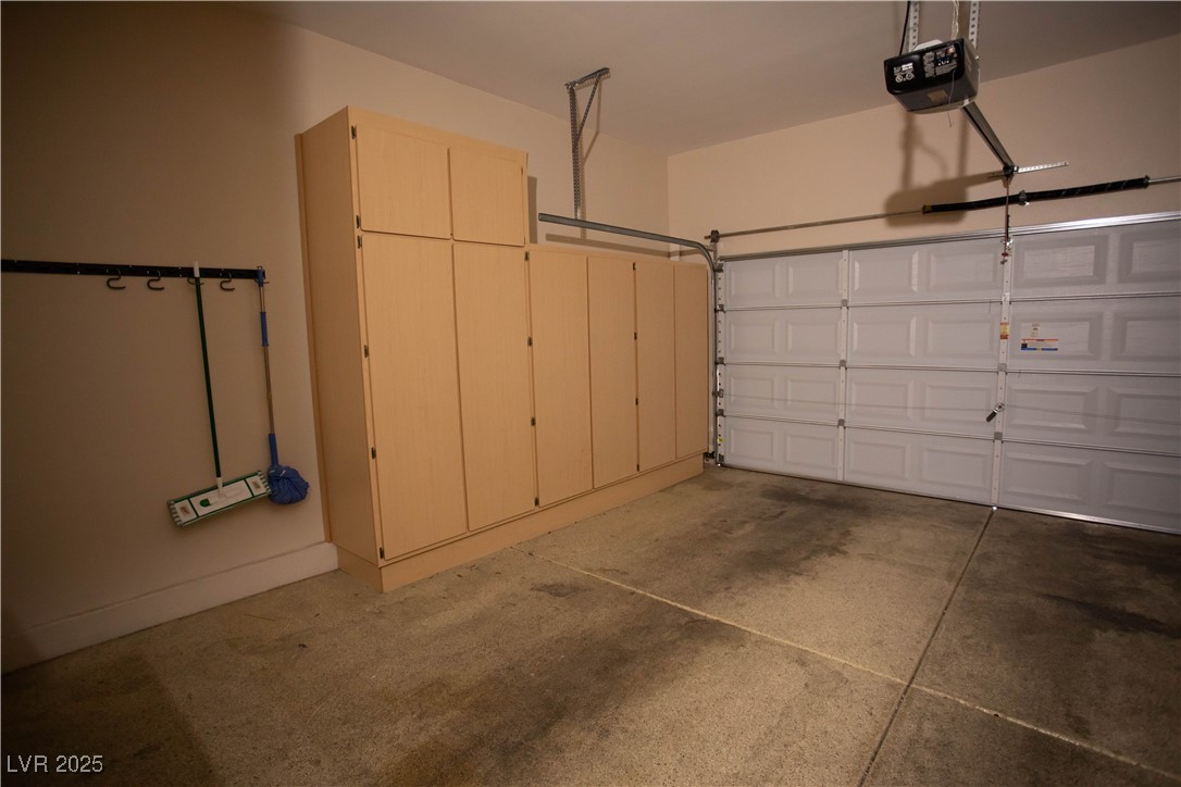 9408 Forest Edge Avenue Property Photo 47