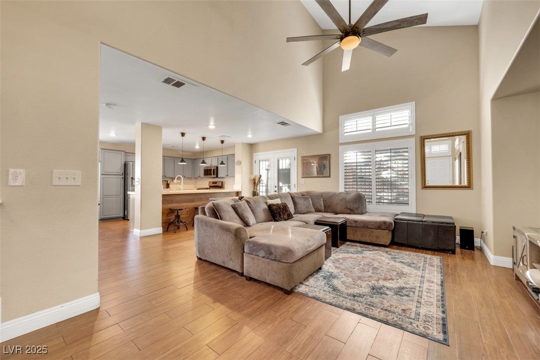 2737 Sunrise Day Court Property Photo 8