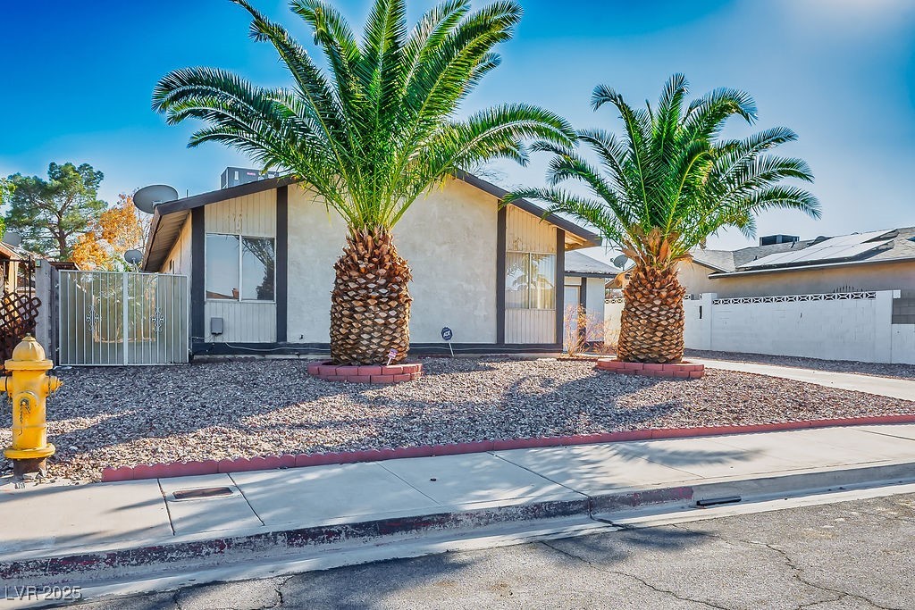 6453 Silverfield Drive Property Photo