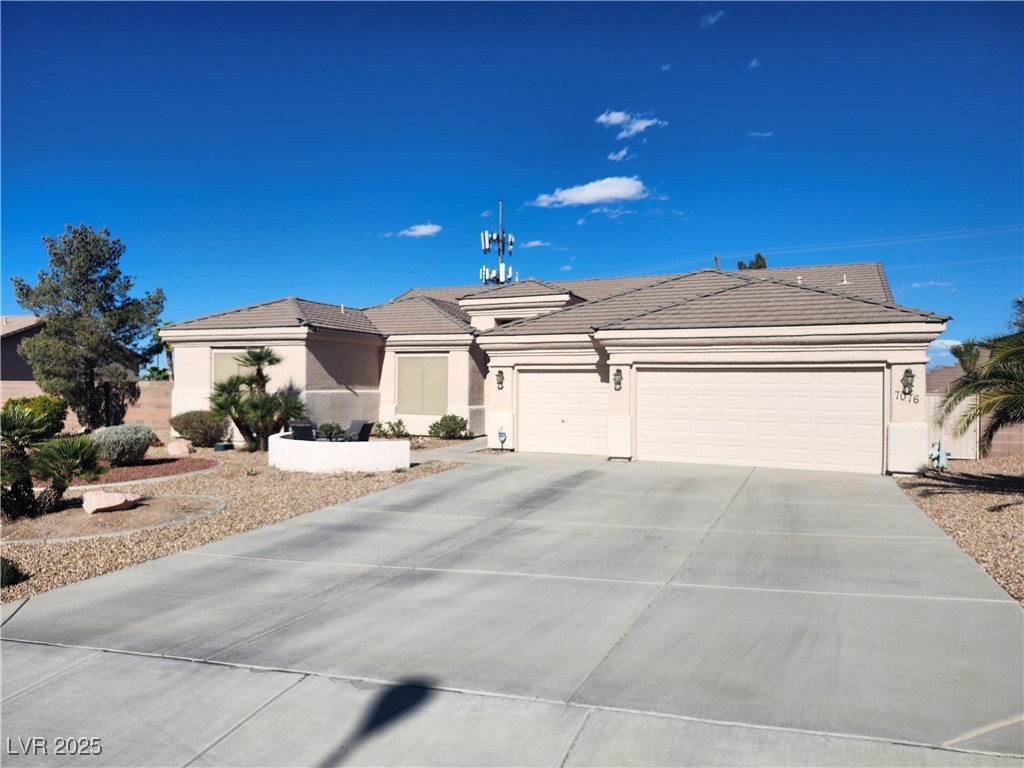 7076 Oakleigh Drive Property Photo