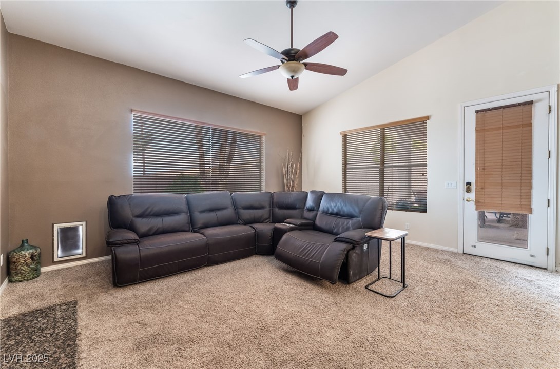 7076 Oakleigh Drive Property Photo 14
