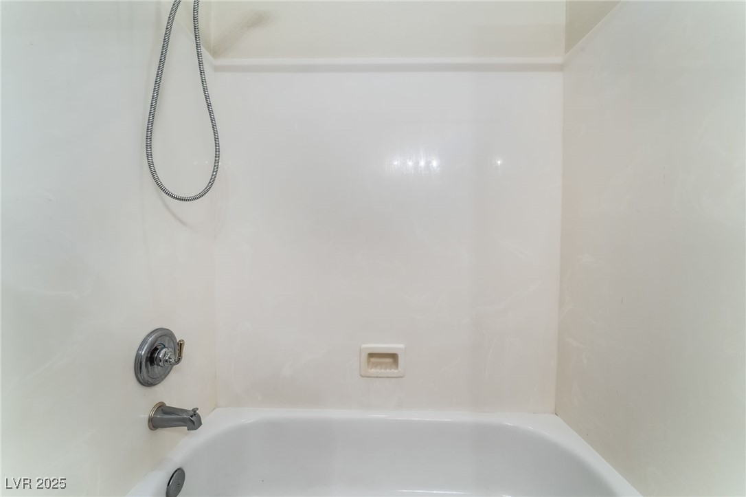 7076 Oakleigh Drive Property Photo 38