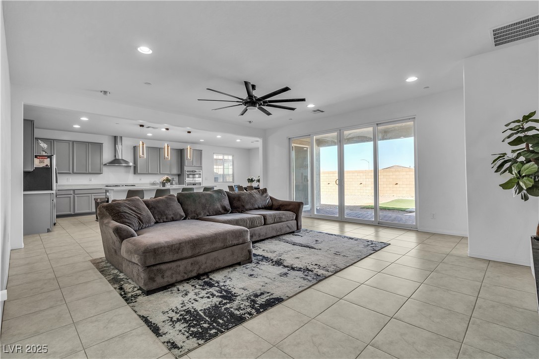 136 Mosso Niente Place Property Photo 14