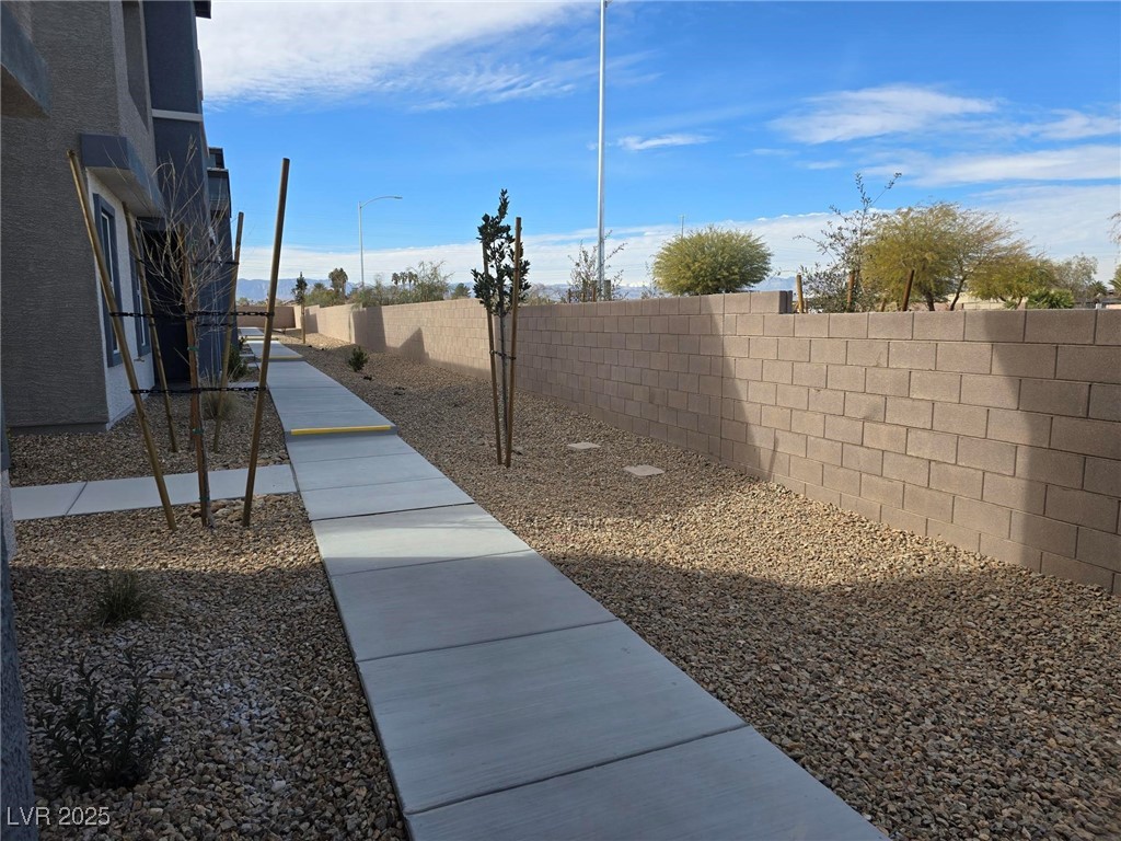 4988 Apple Mesa Avenue Property Photo 16