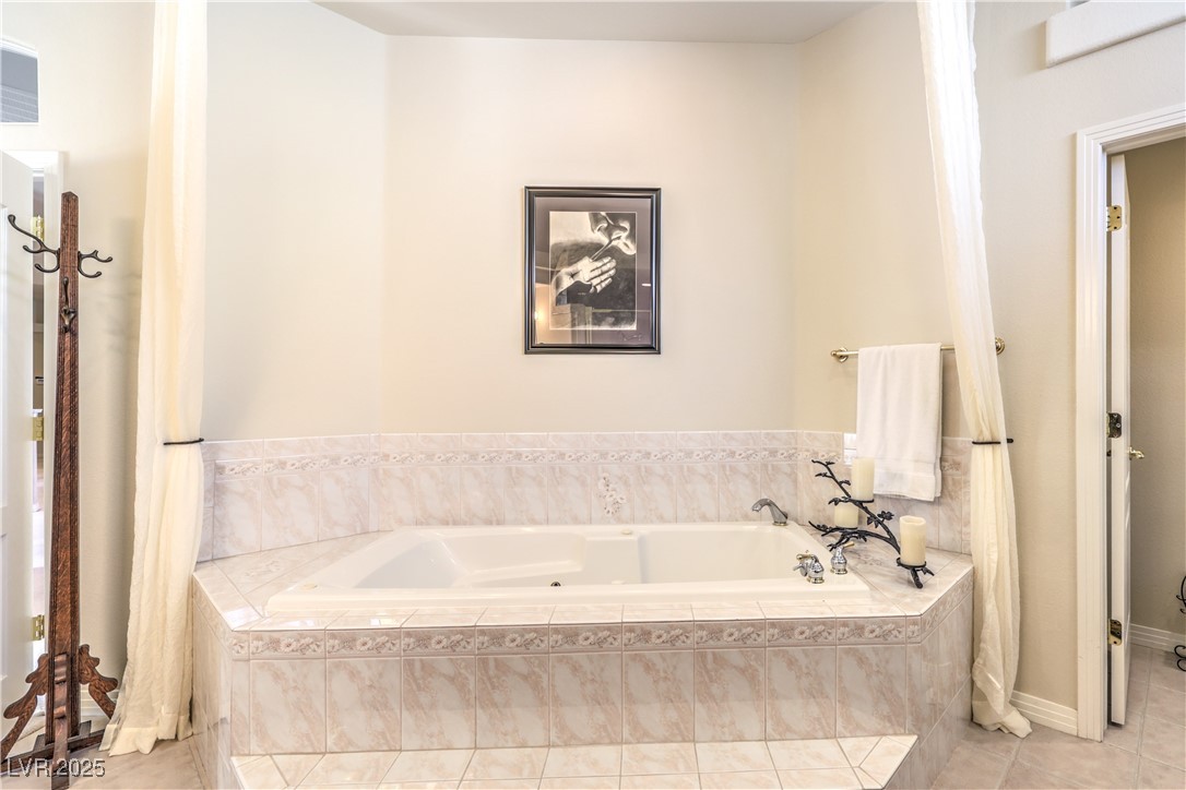 8875 Steven Chase Court Property Photo 25