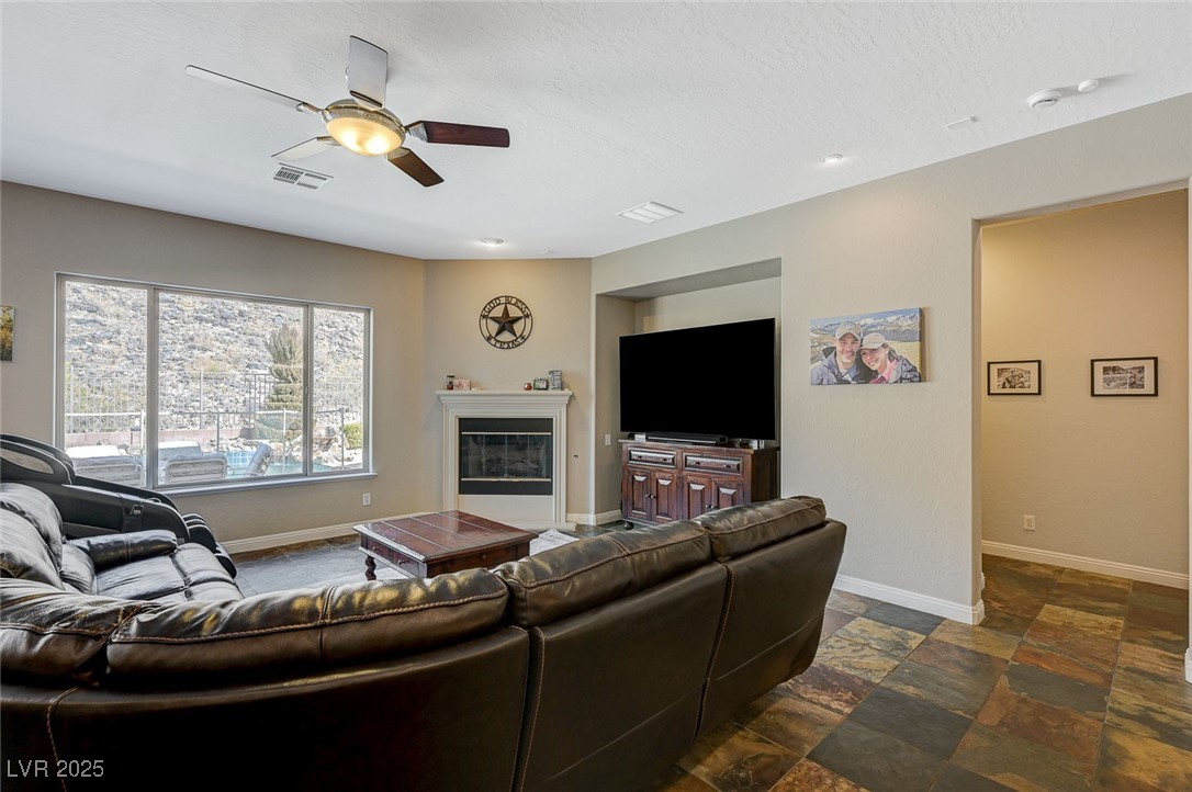 2124 Pont National Drive Property Photo 45