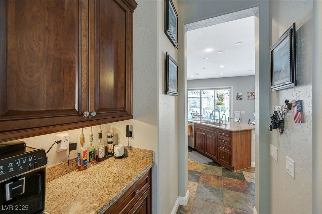 2124 Pont National Drive Property Photo 55